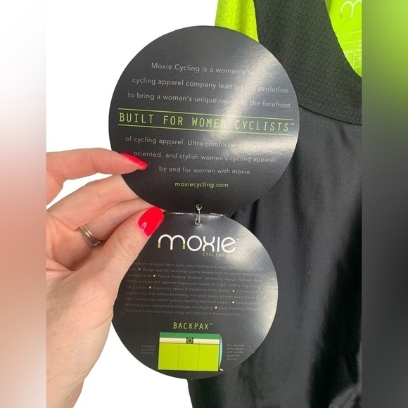 NWT Moxie Cycling Black & Yellow High Visibility Lumenex Layered Tank Size Small - Picture 7 of 9